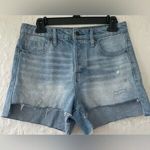 Hidden Kenzie Mid Rise Light Wash Distressed High/Low Denim Shorts, size M